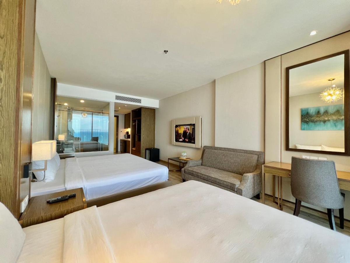 Panorama Central Nha Trang- Vietnam'S Highest Infinitive Rooftop Pool Exterior foto