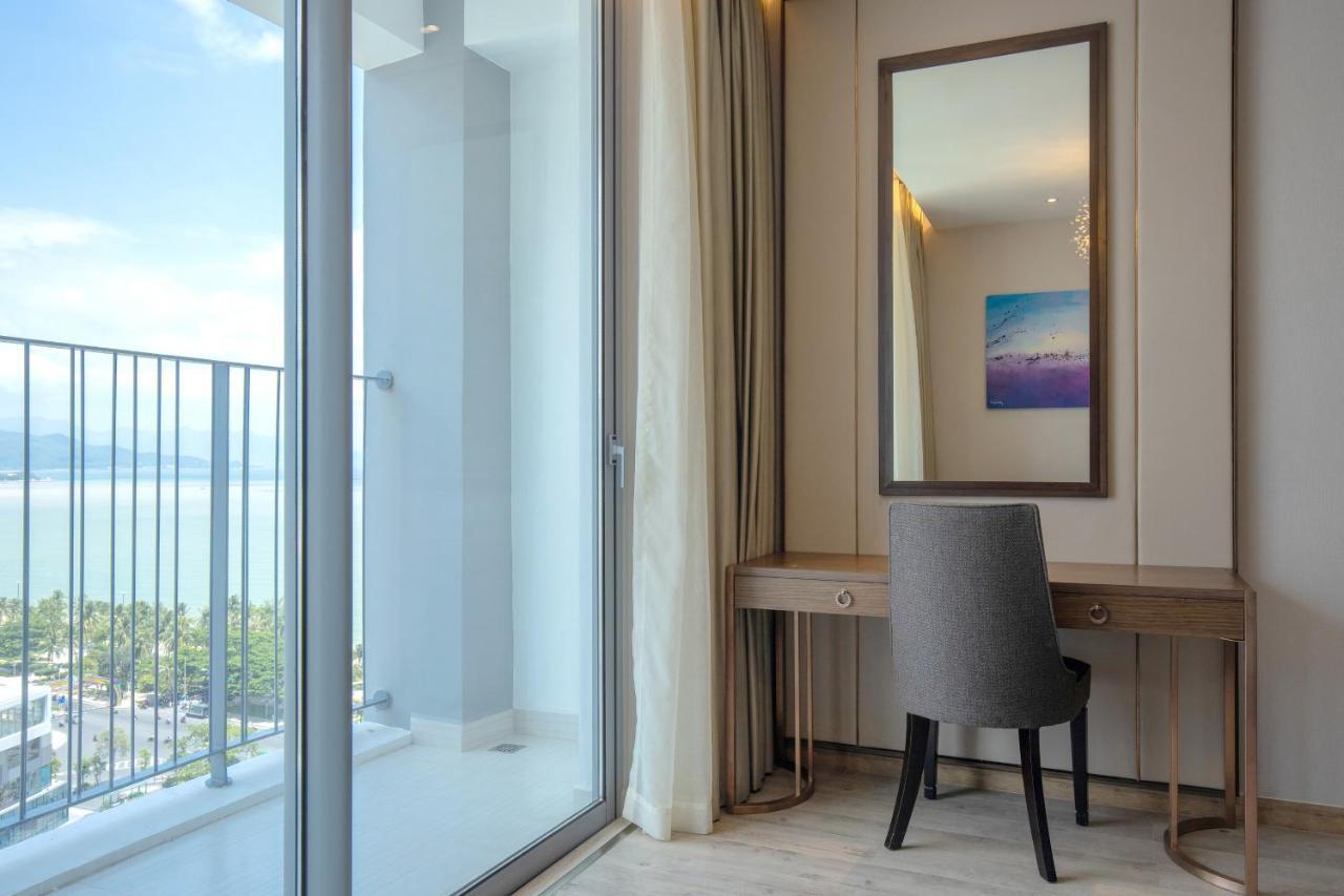 Panorama Central Nha Trang- Vietnam'S Highest Infinitive Rooftop Pool Exterior foto